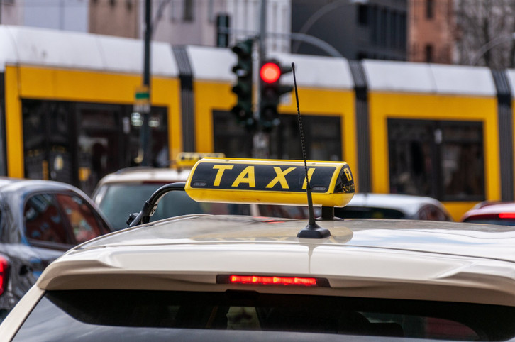 Ob Taxidienst oder Chauffeur: SIXT ist vielseitig buchbar.