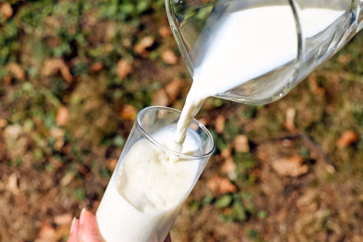 Ab Juni 2026 ist der Begriff "frisch" bei Milchprodukten mit der neuen Milchproduktqualitätsverordnung an klare Regeln gebunden.