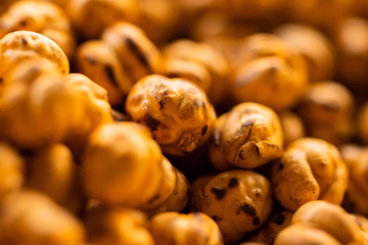 kichererbsen-kannst-du-zum-beispiel-geroestet-essen-cc0--pixabay--engin_akyurt-260804_download Kichererbsen kannst du zum Beispiel geröstet essen.