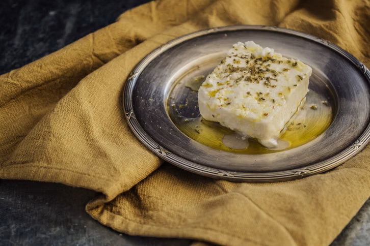 echter-feta-schmeckt-intensiver-als-hirtenkaese-cc0--pixabay--danielaelenatentis-260817_download Echter Feta schmeckt intensiver als Hirtenkäse.