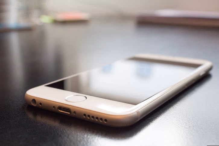 du-musst-dein-smartphone-nicht-komplett-weglegen-cc0--pixabay--helloolly-251223_download Du musst dein Smartphone nicht komplett weglegen, um es bewusster zu nutzen.