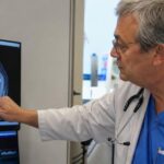 Un cardiologue : je vois des patients de 45 ans avec des artères de 70 ans à cause dʼune seule habitude du petit-déjeuner