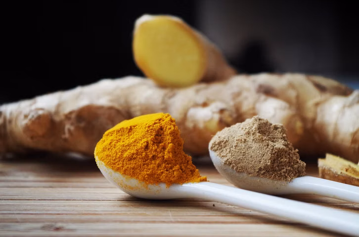 Goldene Milch wirkt gesundheitsfördernd auf Körper und Geist.